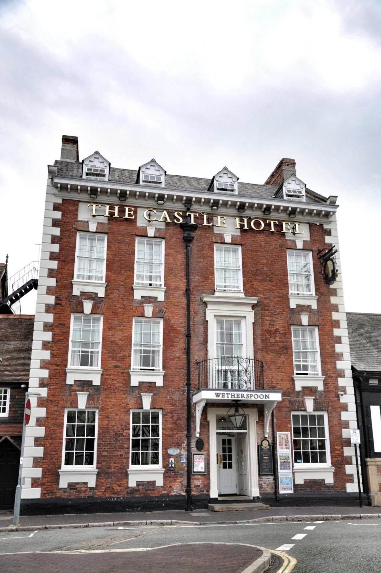 The Castle Hotel Wetherspoon Ruthin Extérieur photo