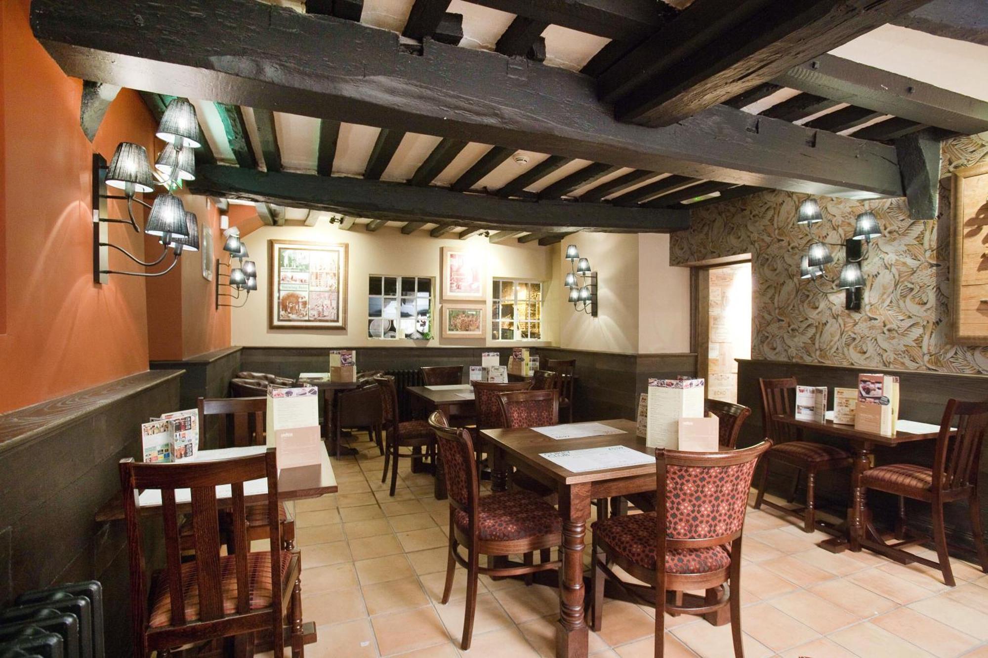 The Castle Hotel Wetherspoon Ruthin Extérieur photo